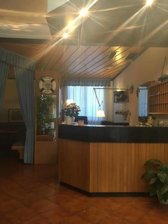 Hotel Zodiaco 리도 디 예솔로 외부 사진